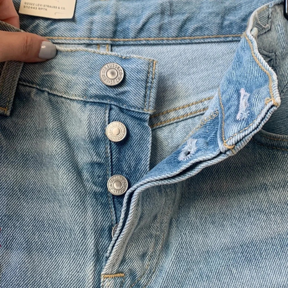 Levi’s 501 90’s embroidered short raw hem size 23 - Picture 6 of 11
